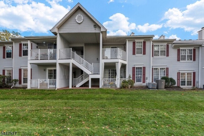 Building Photo - 3207 Winder Dr