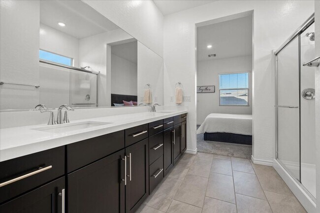 Building Photo - Available Now ! Beautiful Single Story at ...