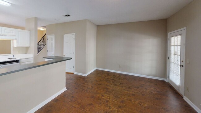 Building Photo - Princeton 1081-1083