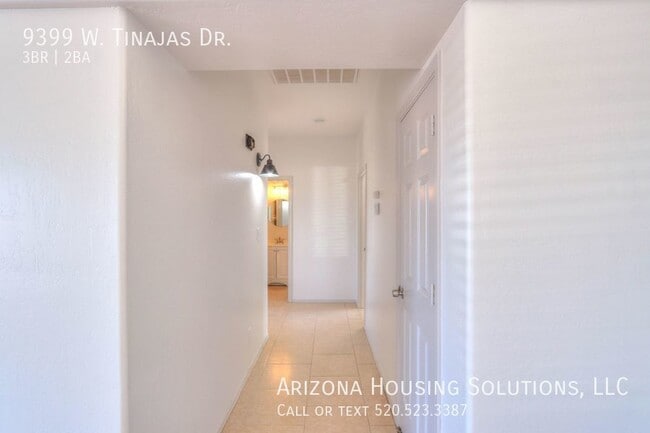 Building Photo - 9399 W Tinajas Dr
