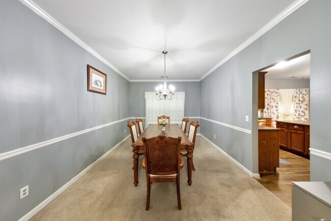 Building Photo - 179 Holbrook Dr