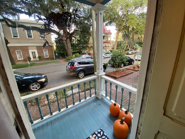 Building Photo - Savannah