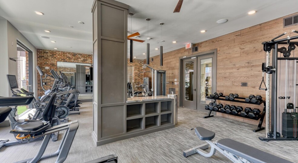 Building Photo - 503 Richland Hills Dr