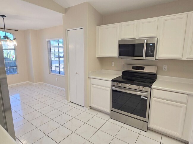 Building Photo - Remodeled 3-bedroom at Cooper and Warner/Ray