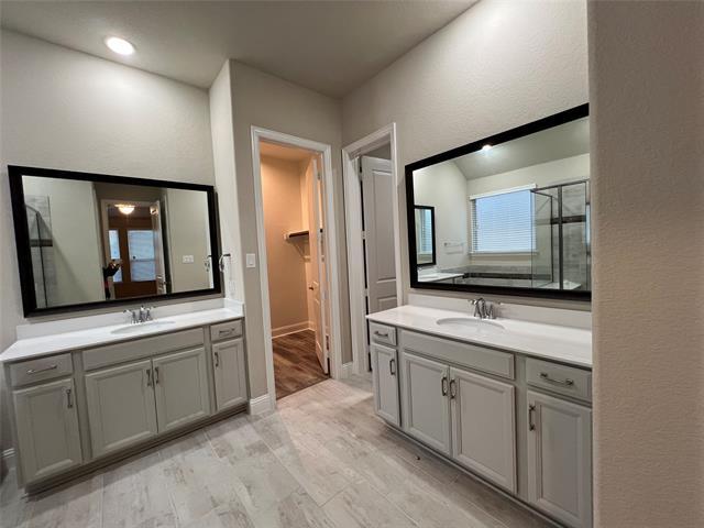 Building Photo - 2309 Rosegill Dr