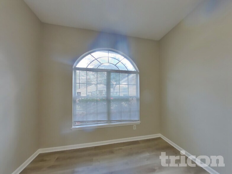 Building Photo - 256 Sparrow Branch Cir