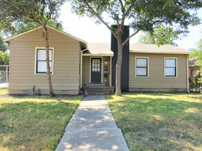Building Photo - HIGHLAND PARK 3-BEDROOM