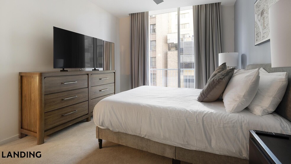 Building Photo - 143 E Commerce St