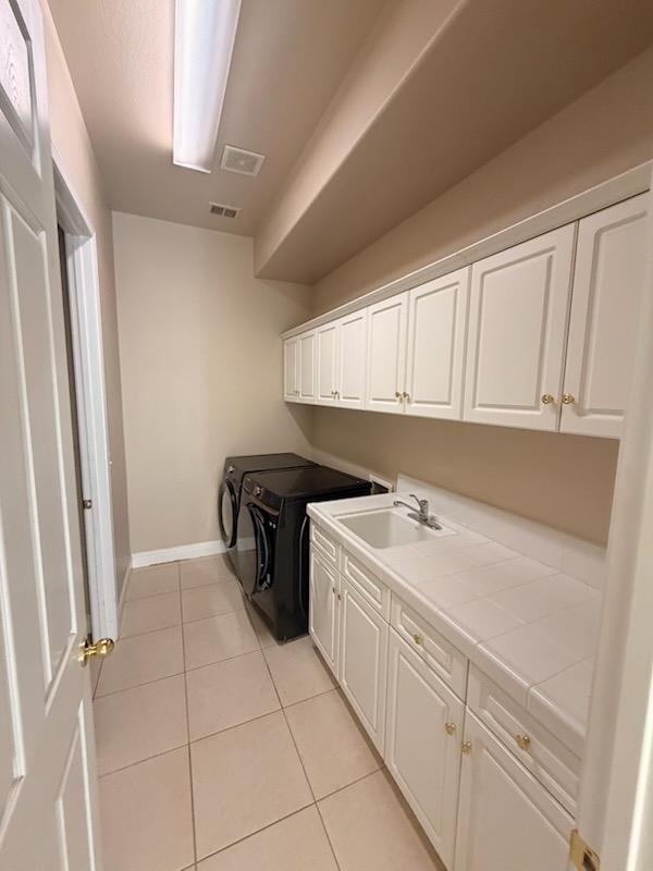 Building Photo - 3032 Hanson Ave