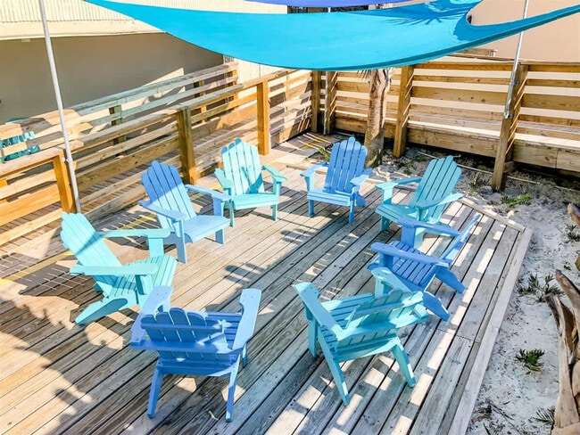 Building Photo - 8817 S Thomas Dr