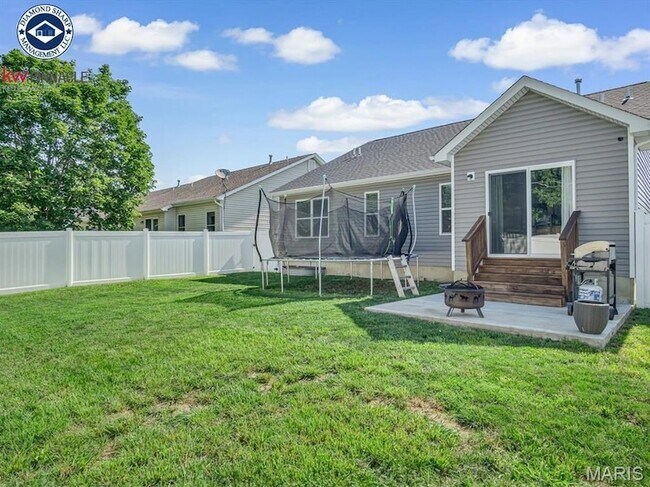 Building Photo - 1159 Lear Ln