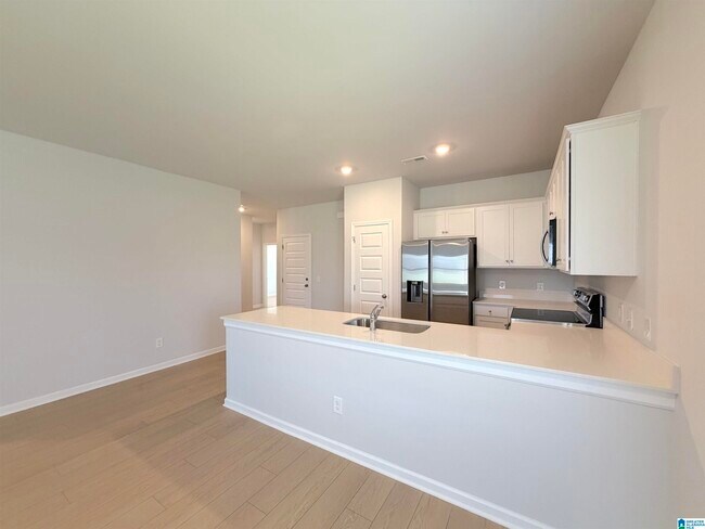 Building Photo - 22869 Dashwood Ln