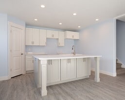 Building Photo - 291 N 200 W