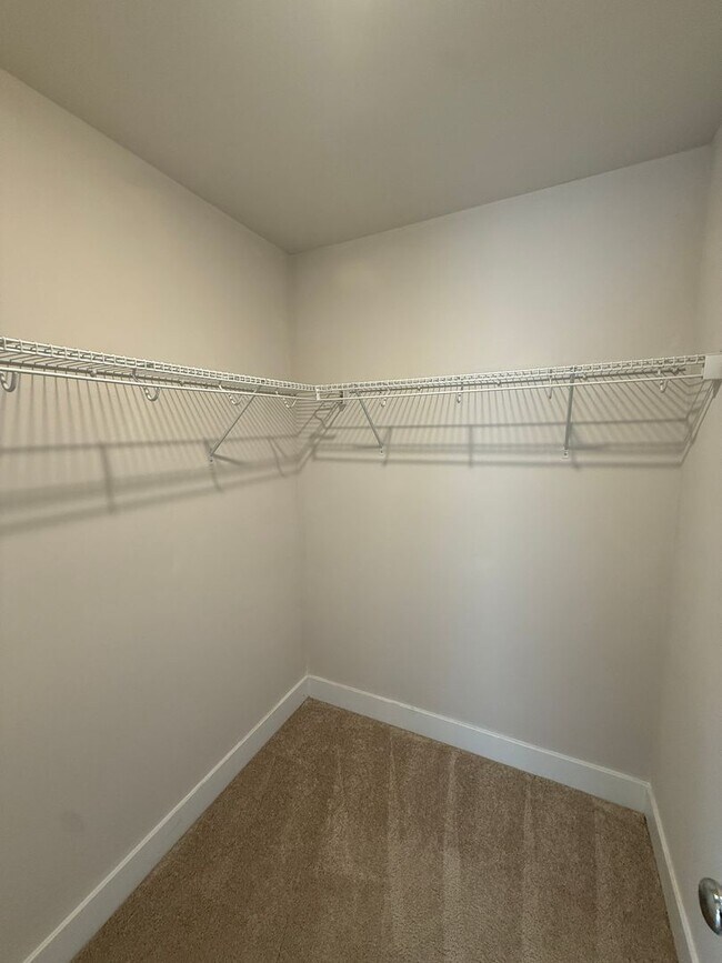 Building Photo - Like-New 4BR Home with Garage & Amenities in Lakeside at Trappe