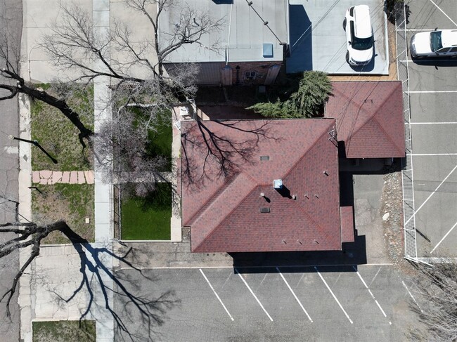Building Photo - 108 N Mt Vernon Ave