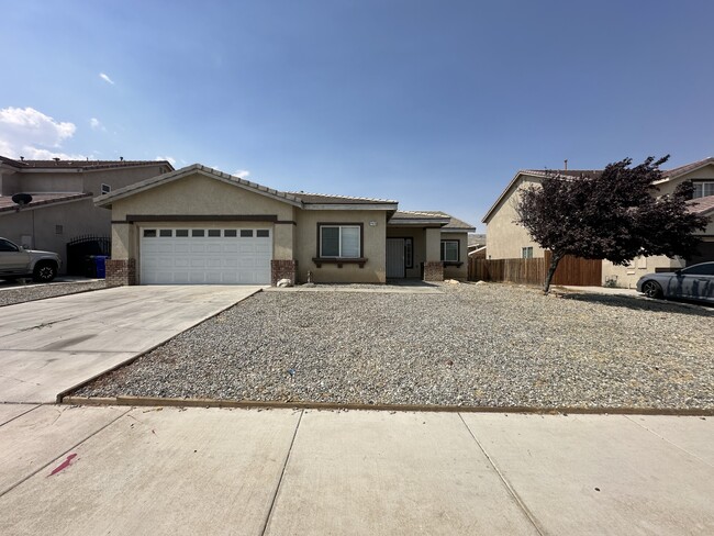 Building Photo - 14630 Indian Wells Dr