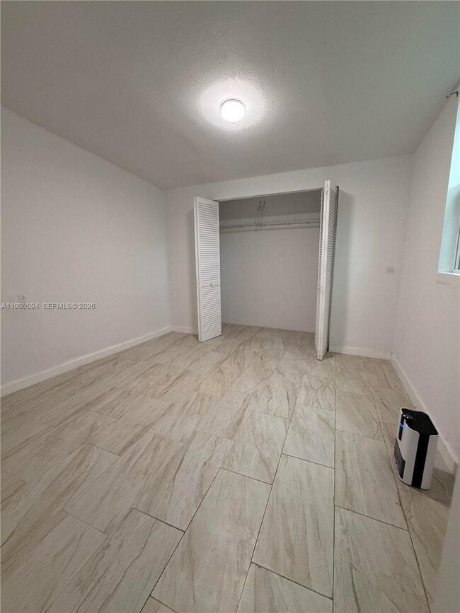 Building Photo - 1430 Michigan Ave