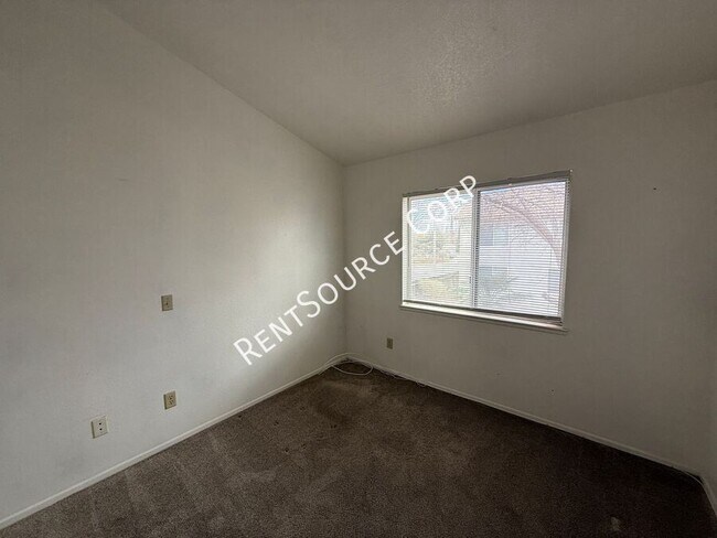 Building Photo - 42456 Coronet Ct