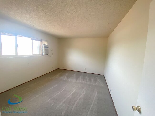 Building Photo - $2995-Updated Two Story Town Home in Blossom Valley Community of San Jose