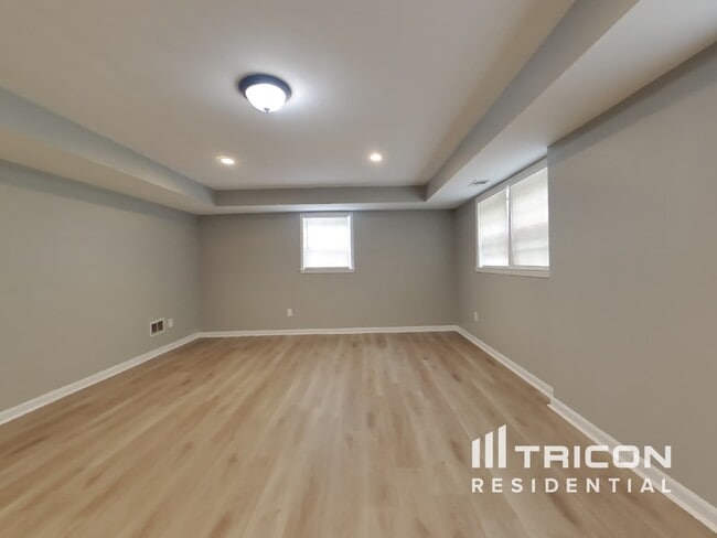 Building Photo - 4124 Lauada Dr