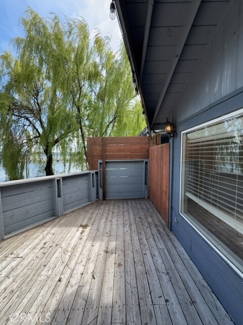 Building Photo - 3230 Lakeshore Blvd