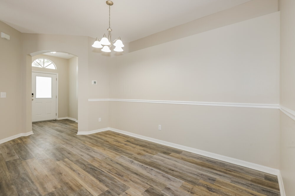 Building Photo - 13417 Silvercreek Dr