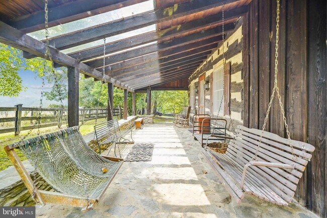 Building Photo - 18285 Foundry Rd