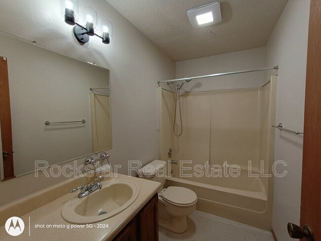 Building Photo - 5601 N Morton St