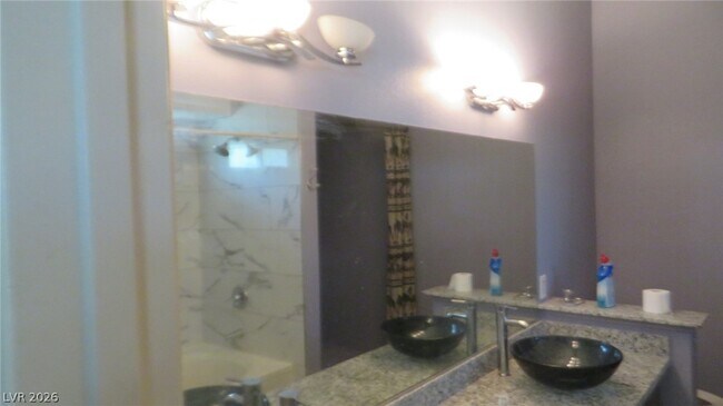 Building Photo - 5608 Crimson Ridge Dr