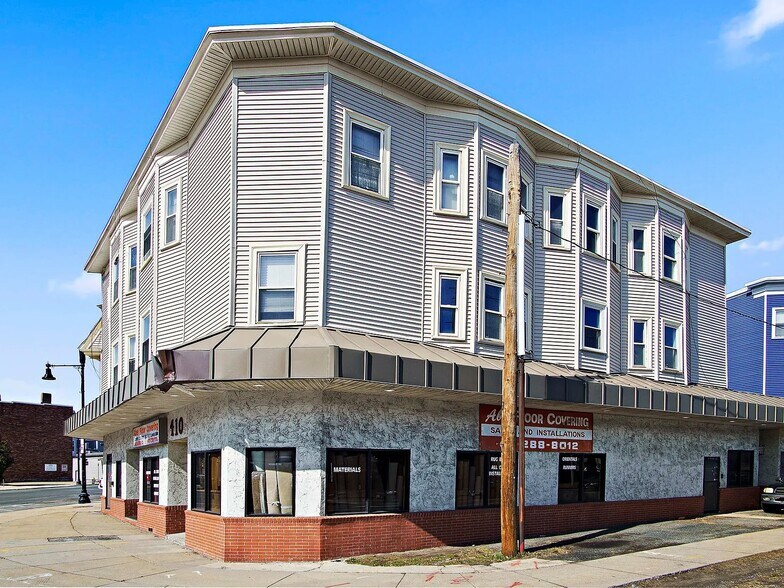 Building Photo - 2 Redfield St