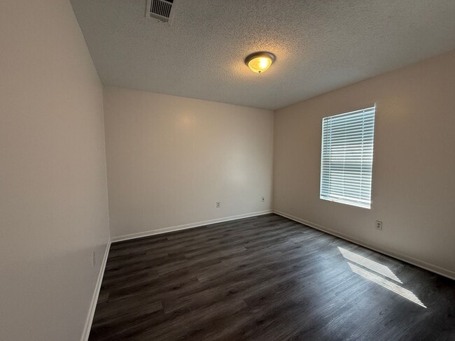 Building Photo - 4207 Sand Dollar Dr