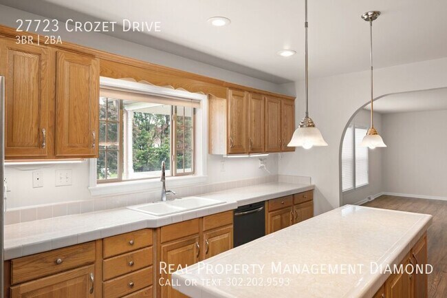 Building Photo - 27723 Crozet Dr