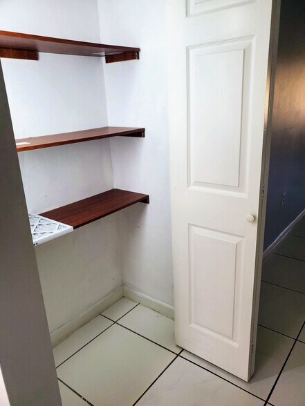 Pantry - 1820 N Lauderdale Ave