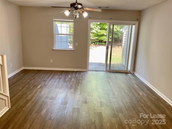 Building Photo - 130 Mangum Cir