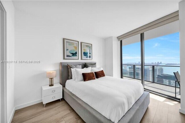 Building Photo - 1300 S Miami Ave