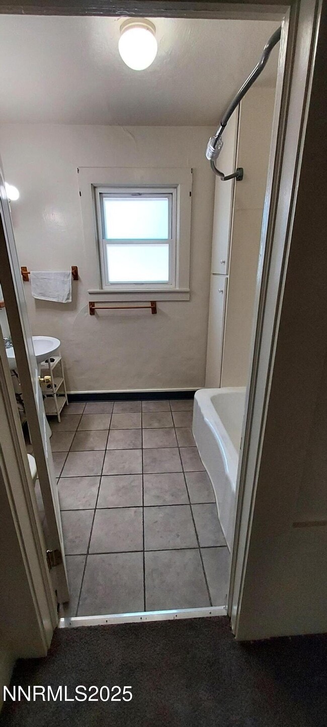 Building Photo - 1726 A St