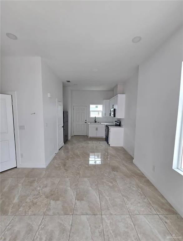 Building Photo - 16 Gastel Cir
