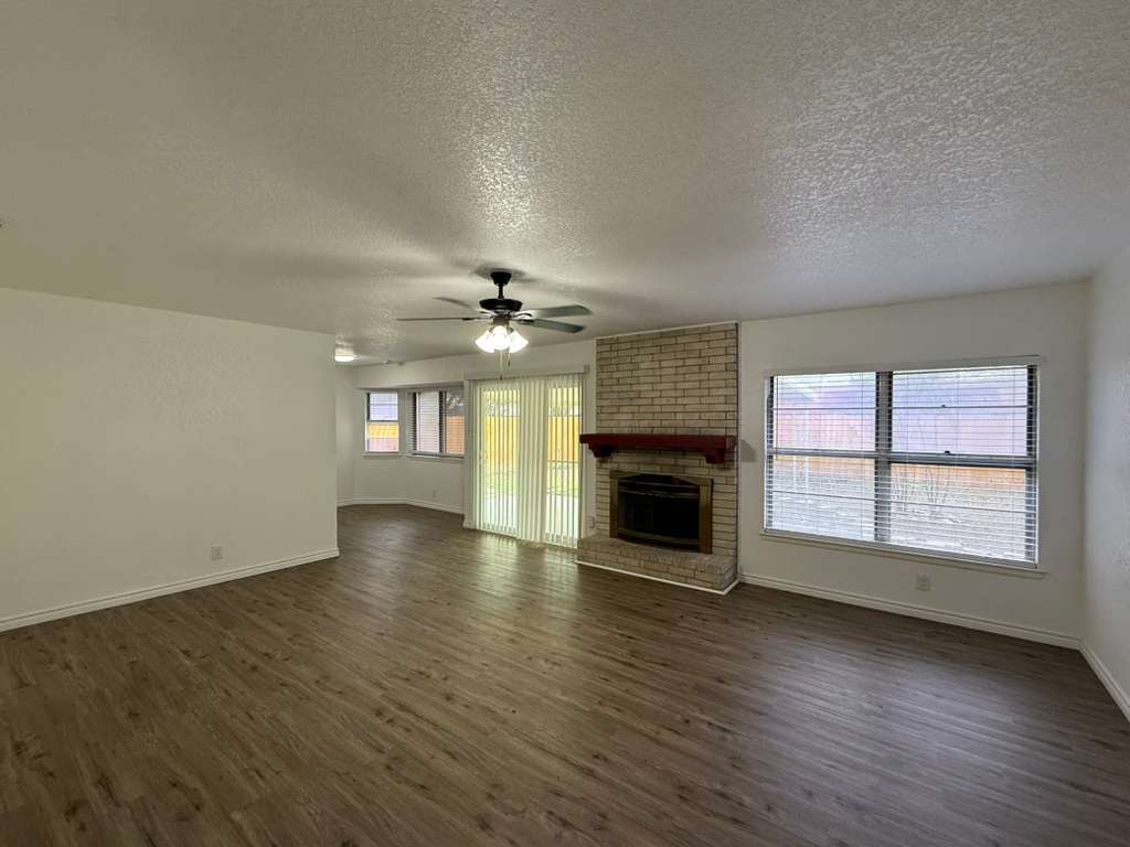 Building Photo - 5222 Tom Stafford Dr