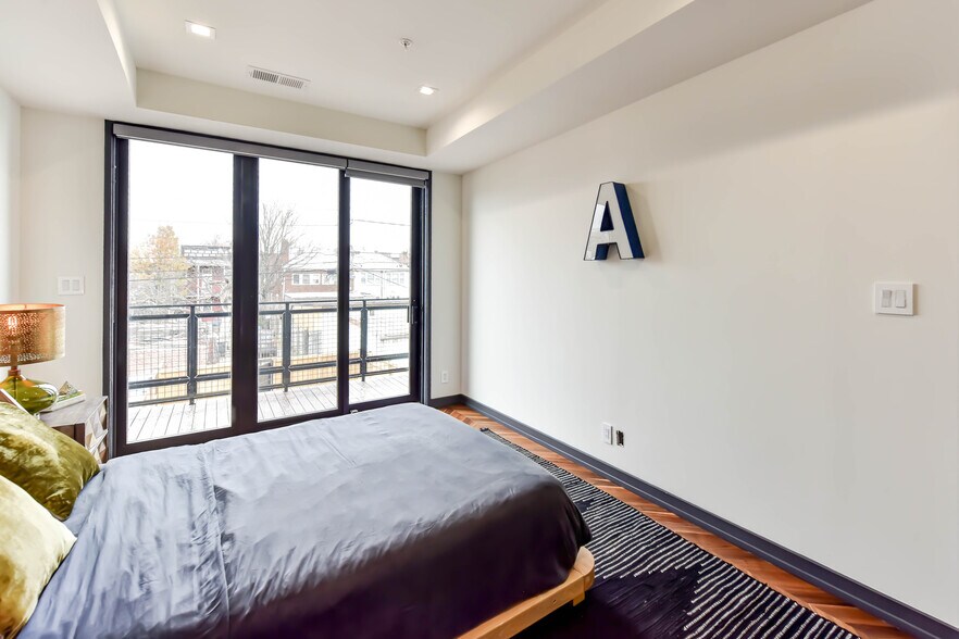 Building Photo - 1349 Randolph St NW