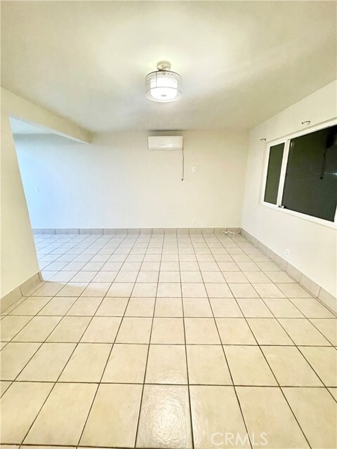 Building Photo - 430 S Curtis Ave