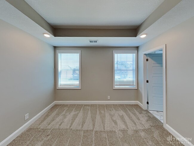 Building Photo - 633 Battery Ct