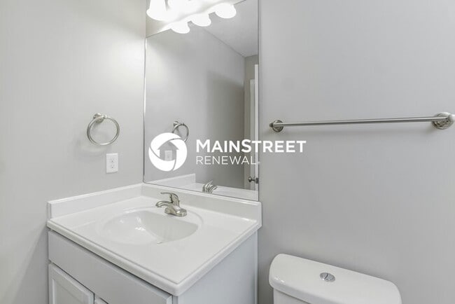Building Photo - 4 Bedroom Pet-Friendly Home in Shepherdsvi...