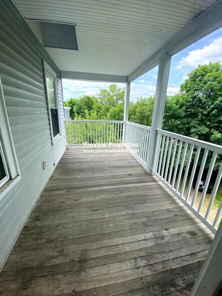 Building Photo - 44 Champney St