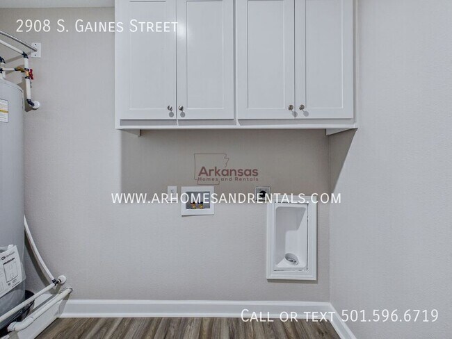Building Photo - 2908 S Gaines St