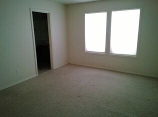 Building Photo - Boise, 3Bd/2Bth/3Car, 1554Sqft, Dishwasher, Washer and Dryer Hook up, Fenced, Community Park and ...