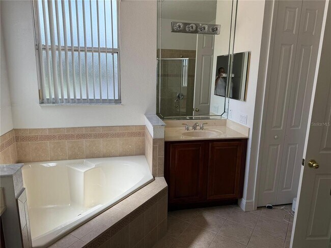 Building Photo - 3811 Eagle Isle Cir