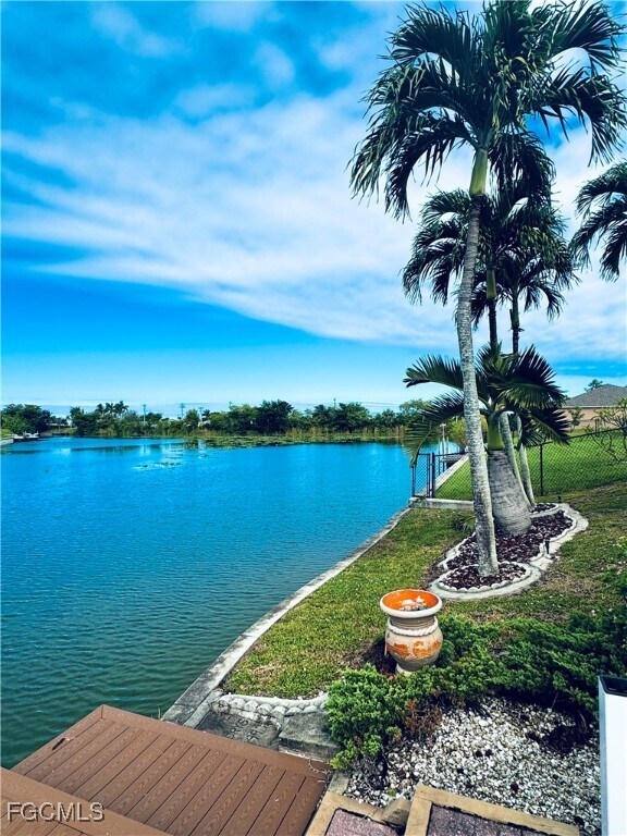 Building Photo - 1320 SE 6th Ave