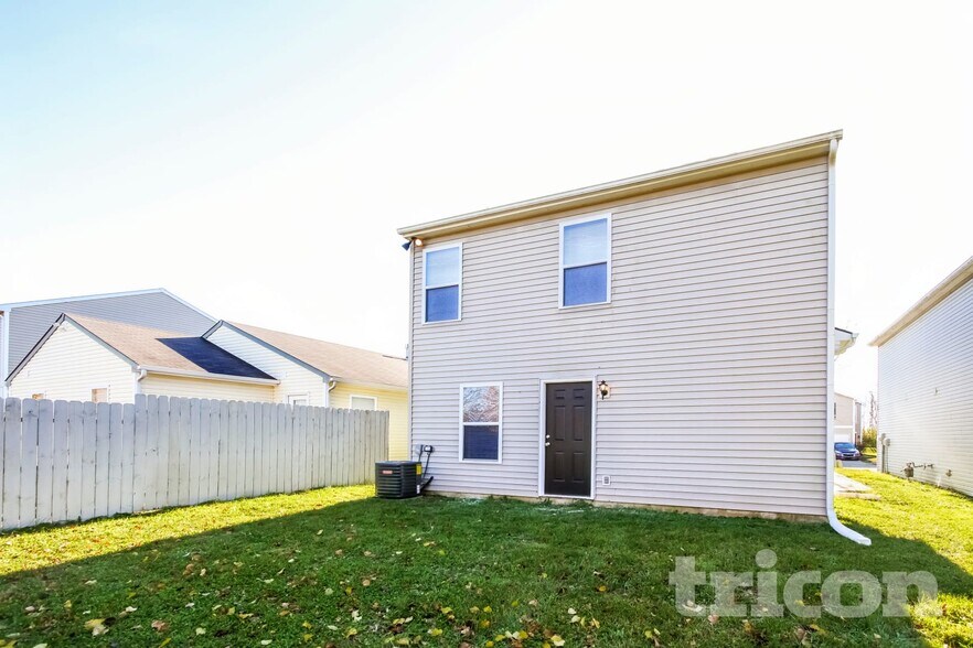 Building Photo - 2832 Redland Ln