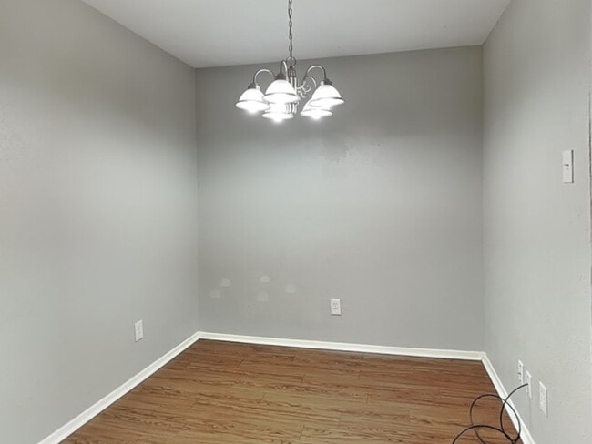 Building Photo - 4011 Brookmoor Dr