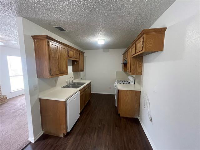 Building Photo - 1738 Dynasty Dr